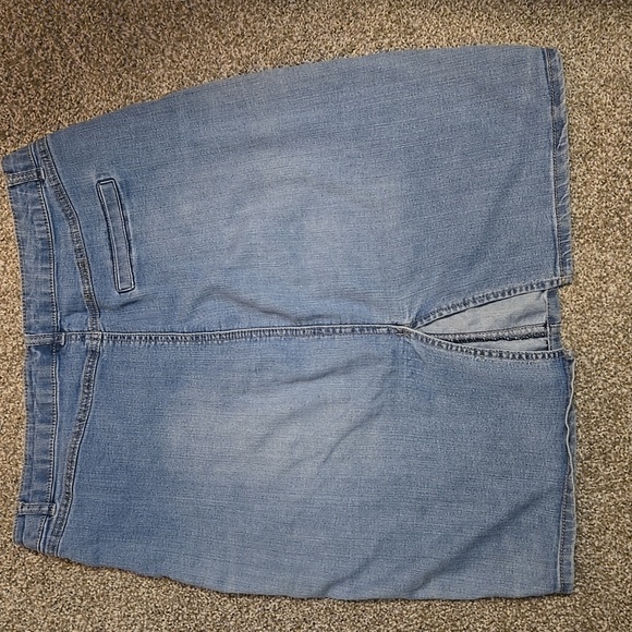 d. jeans Light Blue Denim Skirt With Slit In Back - Picture 5 of 8